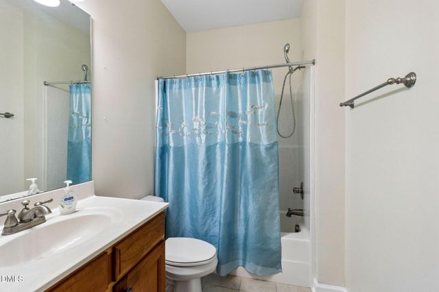 253 Meadow Beauty Drive 87, Apex, NC 27539