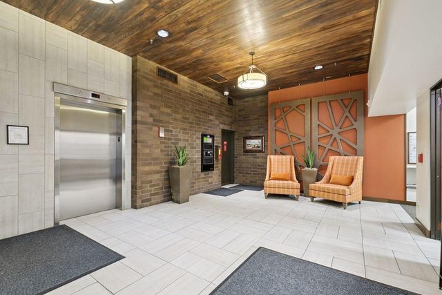 26 10th Street W 1005, Saint Paul, MN 55102