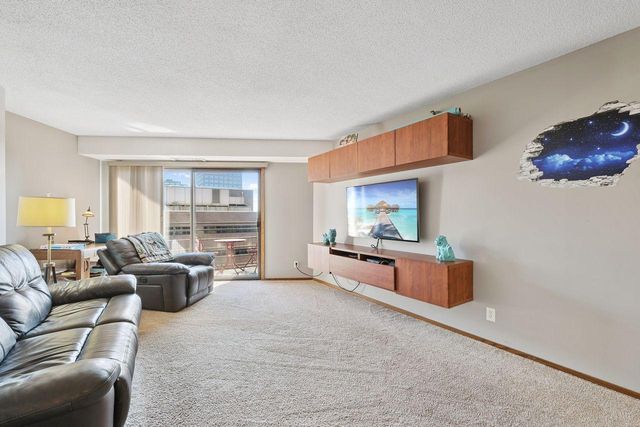 26 10th Street W 1005, Saint Paul, MN 55102