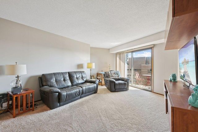 26 10th Street W 1005, Saint Paul, MN 55102