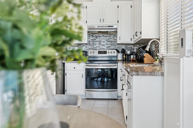 17 Burlwood Ct, Pittsburg, CA 94565