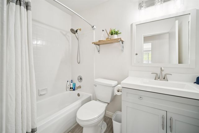 17 Burlwood Ct, Pittsburg, CA 94565