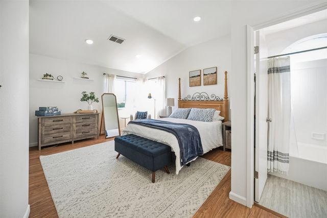 17 Burlwood Ct, Pittsburg, CA 94565