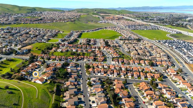 17 Burlwood Ct, Pittsburg, CA 94565