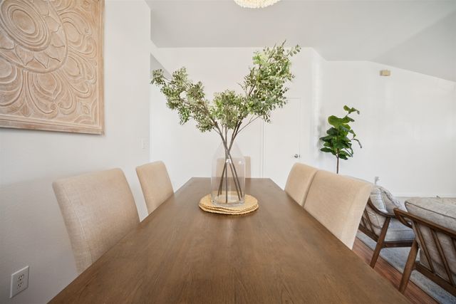 17 Burlwood Ct, Pittsburg, CA 94565