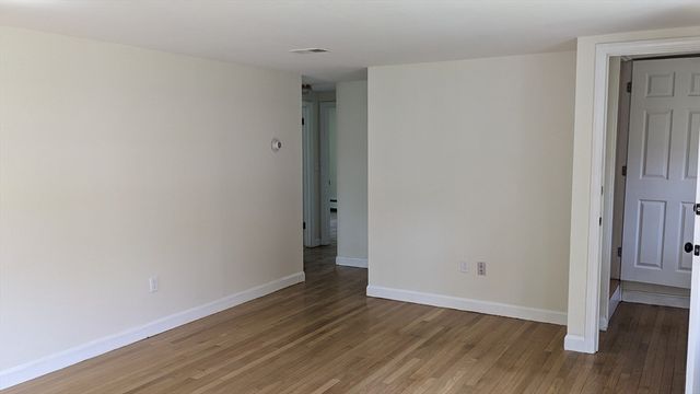 11 Bob-O-Link Lane, Yarmouth, MA 02673
