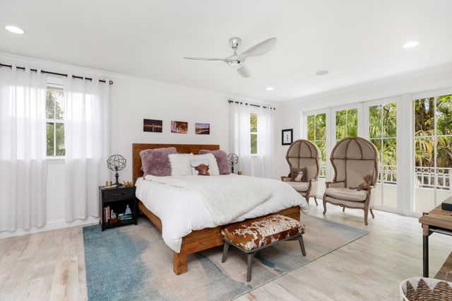 24 Grand Bay Estates Circle, Key Biscayne, FL 33149