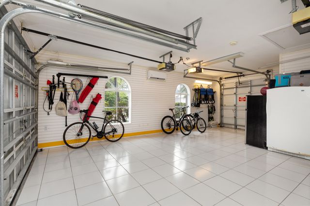 24 Grand Bay Estates Circle, Key Biscayne, FL 33149