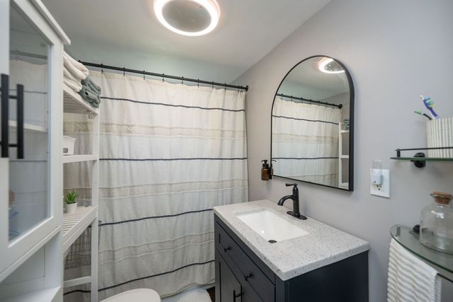 102 Evans St, Homewood, PA 15010