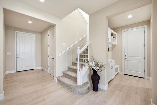 1196 Wildrose Drive, Hollister, CA 95023
