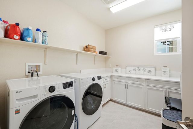 1196 Wildrose Drive, Hollister, CA 95023