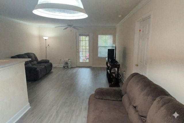 18113 STERLING GATE CIRCLE 18113, Tampa, FL 33647