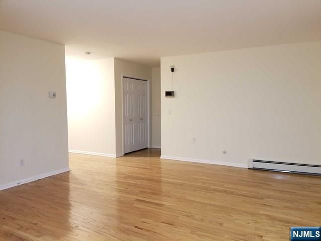 280 Undercliff Avenue 2, Edgewater, NJ 07020