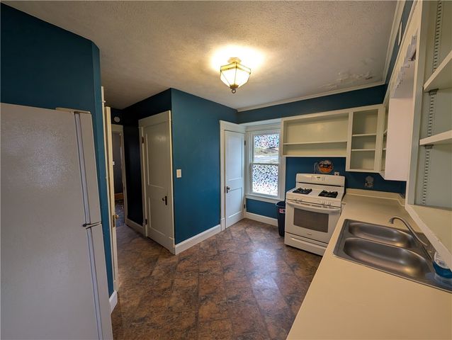 37 Calvin Court, Bradford City, PA 16701