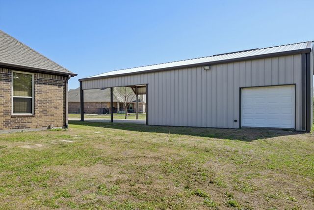 532 Hubbard Circle, Nevada, TX 75173