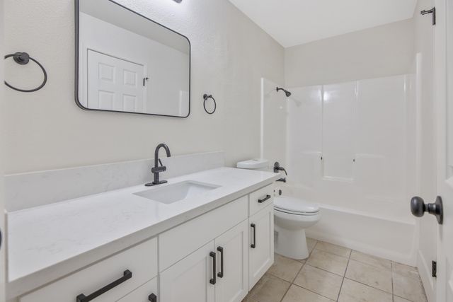 2251 E Clay Avenue, Fresno, CA 93701