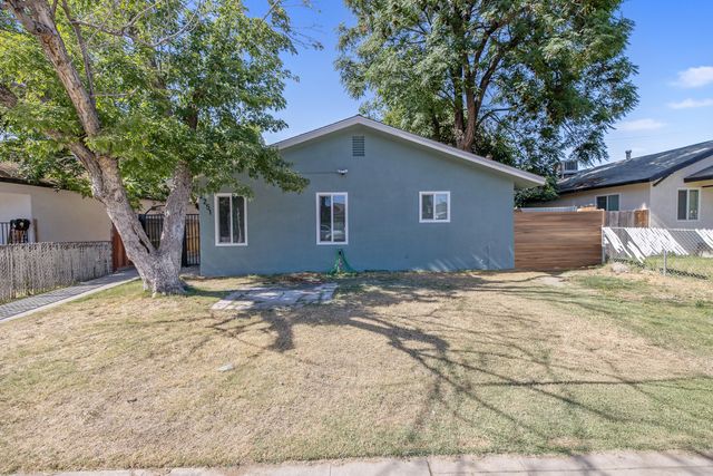 2251 E Clay Avenue, Fresno, CA 93701