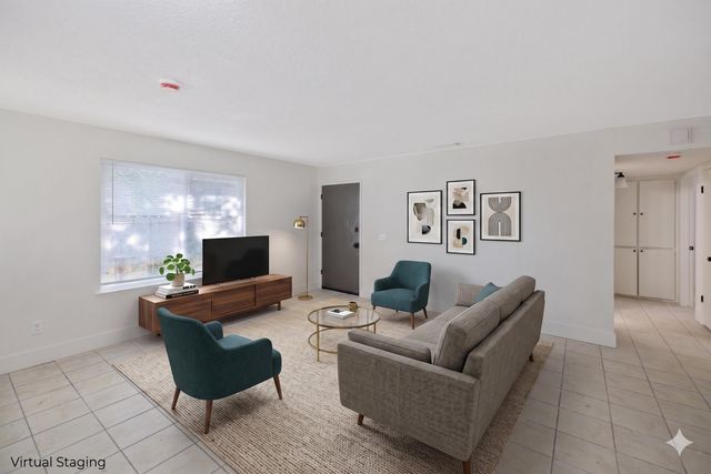 2251 E Clay Avenue, Fresno, CA 93701