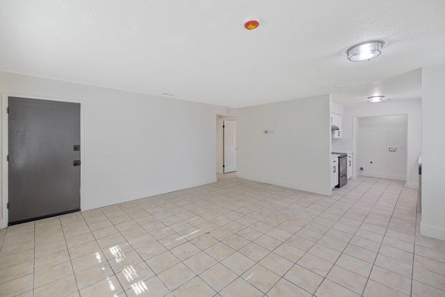 2251 E Clay Avenue, Fresno, CA 93701