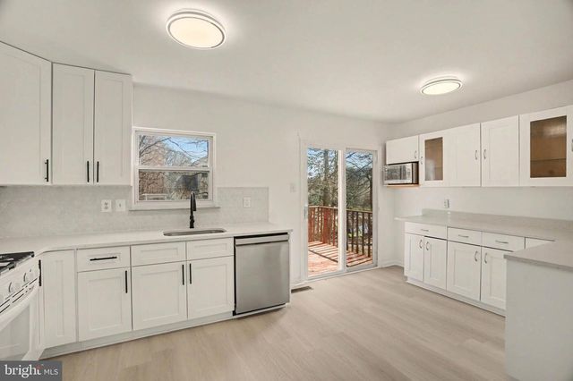 14805 STRAWBERRY LN, Burtonsville, MD 20866