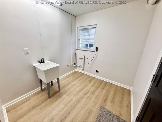 1828 18th Street, Nitro, WV 25213