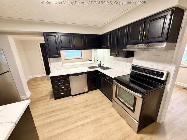 1828 18th Street, Nitro, WV 25213