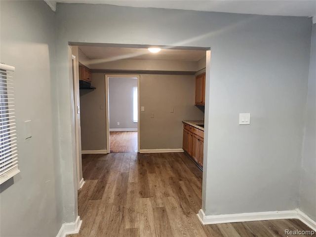 15000 Mayfield Street, Detroit, MI 48205