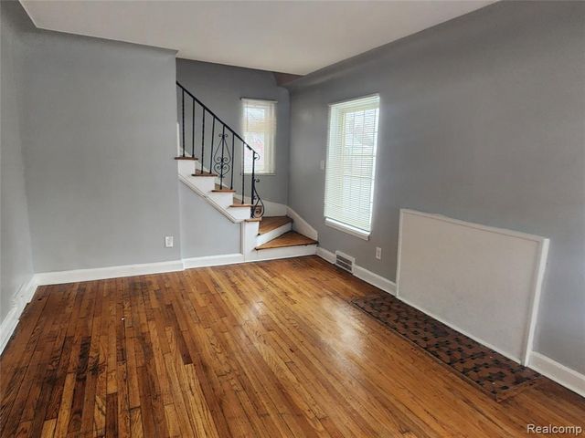 15000 Mayfield Street, Detroit, MI 48205