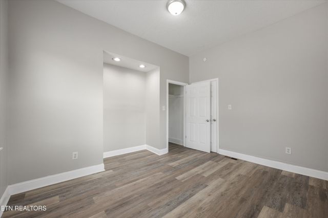 120 S Kyle St, Knoxville, TN 37915