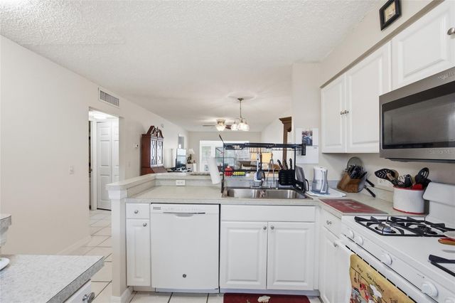 1165 MISSION CIRCLE 53F, Clearwater, FL 33759