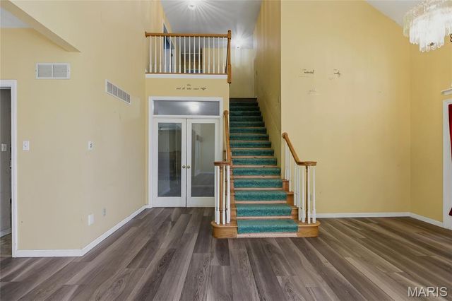 7637 River Walk Court, St Louis, MO 63129