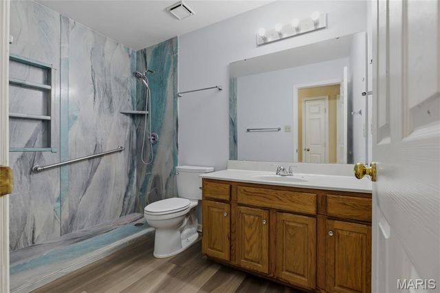 7637 River Walk Court, St Louis, MO 63129