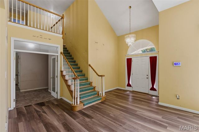 7637 River Walk Court, St Louis, MO 63129