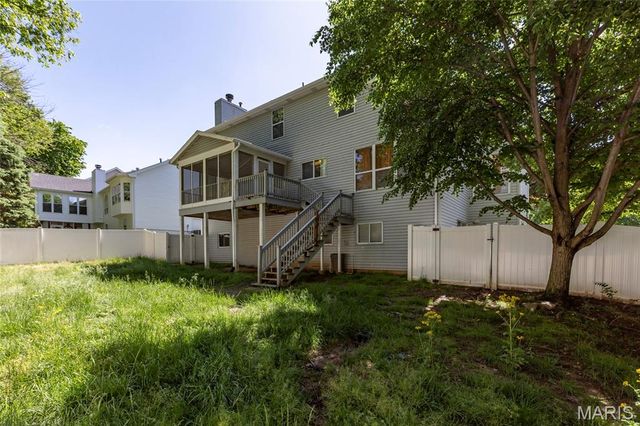 7637 River Walk Court, St Louis, MO 63129
