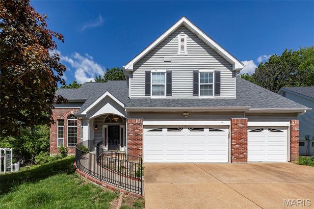 7637 River Walk Court, St Louis, MO 63129