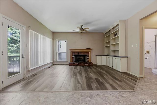 7637 River Walk Court, St Louis, MO 63129