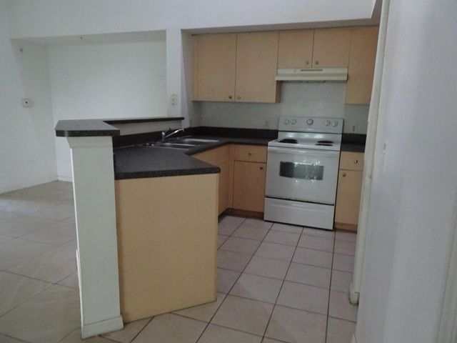 4241 San Marino Boulevard 208, West Palm Beach, FL 33409