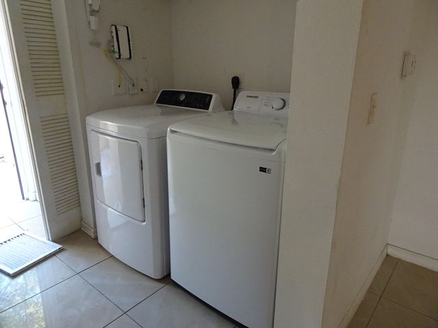 4241 San Marino Boulevard 208, West Palm Beach, FL 33409