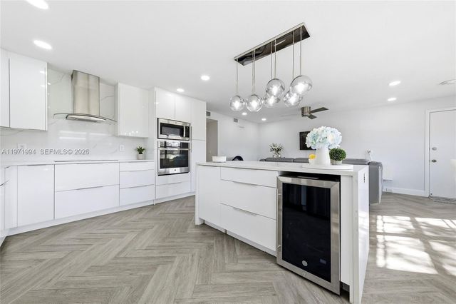 1551 SW 135th Terrace 201G, Pembroke Pines, FL 33027