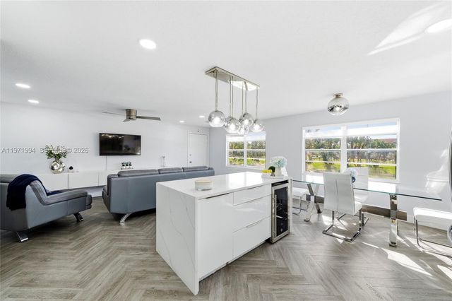 1551 SW 135th Terrace 201G, Pembroke Pines, FL 33027
