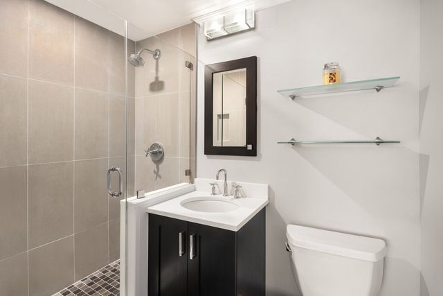 7 E 35th St Apt 4E, New York City, NY 10016