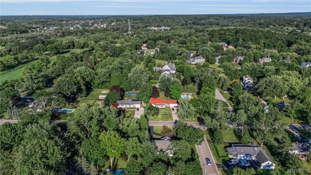 16 South Lane, Orchard Park, NY 14127