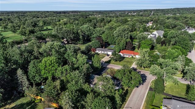 16 South Lane, Orchard Park, NY 14127