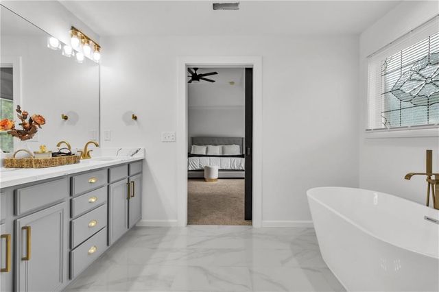 3148 Wolf Club SW Drive, Atlanta, GA 30349