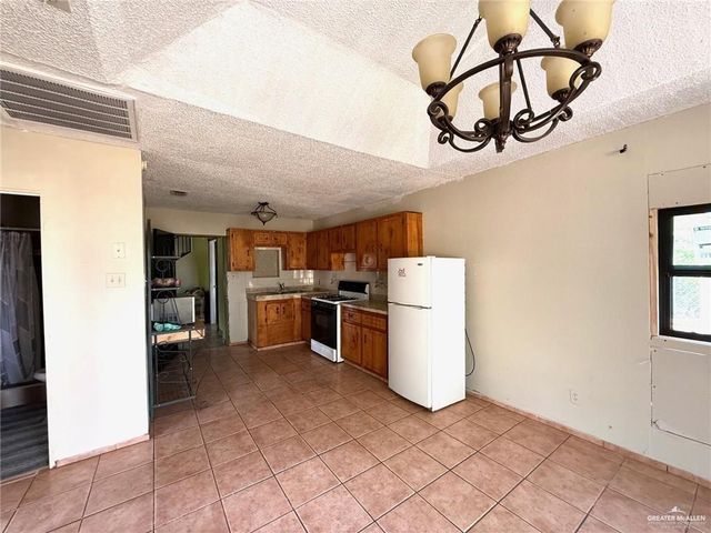 5501 N Moorefield Road, Mission, TX 78574