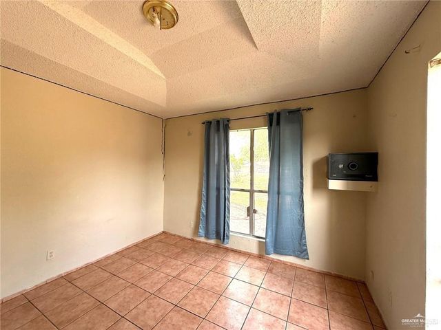 5501 N Moorefield Road, Mission, TX 78574