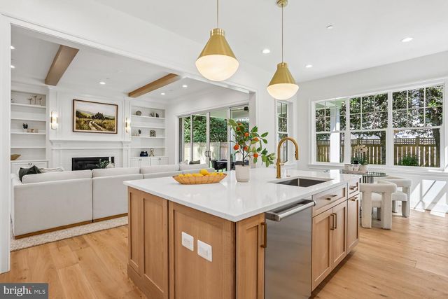 4807 DERUSSEY PKWY, Chevy Chase, MD 20815