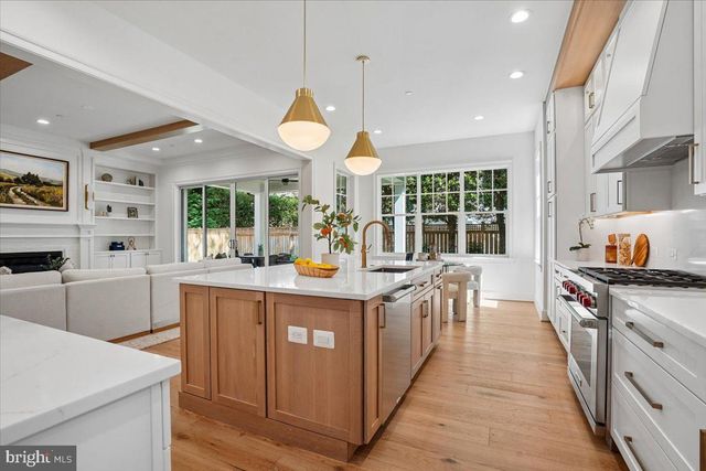 4807 DERUSSEY PKWY, Chevy Chase, MD 20815