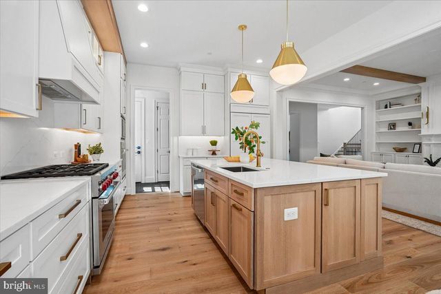 4807 DERUSSEY PKWY, Chevy Chase, MD 20815