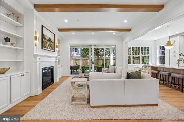 4807 DERUSSEY PKWY, Chevy Chase, MD 20815